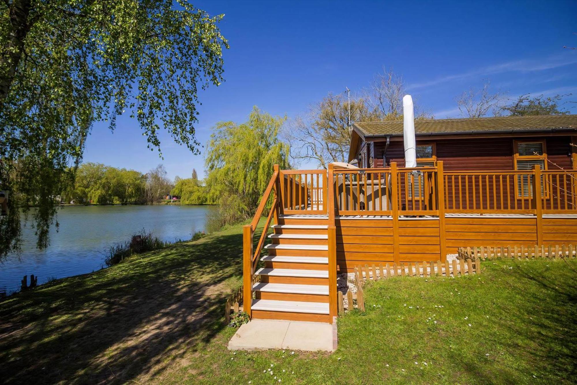 Stunning Lodge With Free Wifi For Hire At Carlton Meres In Suffolk Ref 60013M Saxmundham Exterior foto